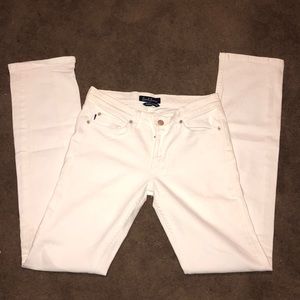 White straight fit white jeans!! Brand: Earl Jean